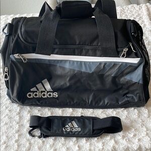 🔥Adidas Black and Gray Duffel Bag🔥